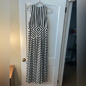 J crew maxi dress 59” from shoulder. Navy and white. Absolutely stunning dress